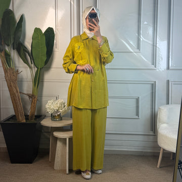 Ghisa Gül Detaylı Takım