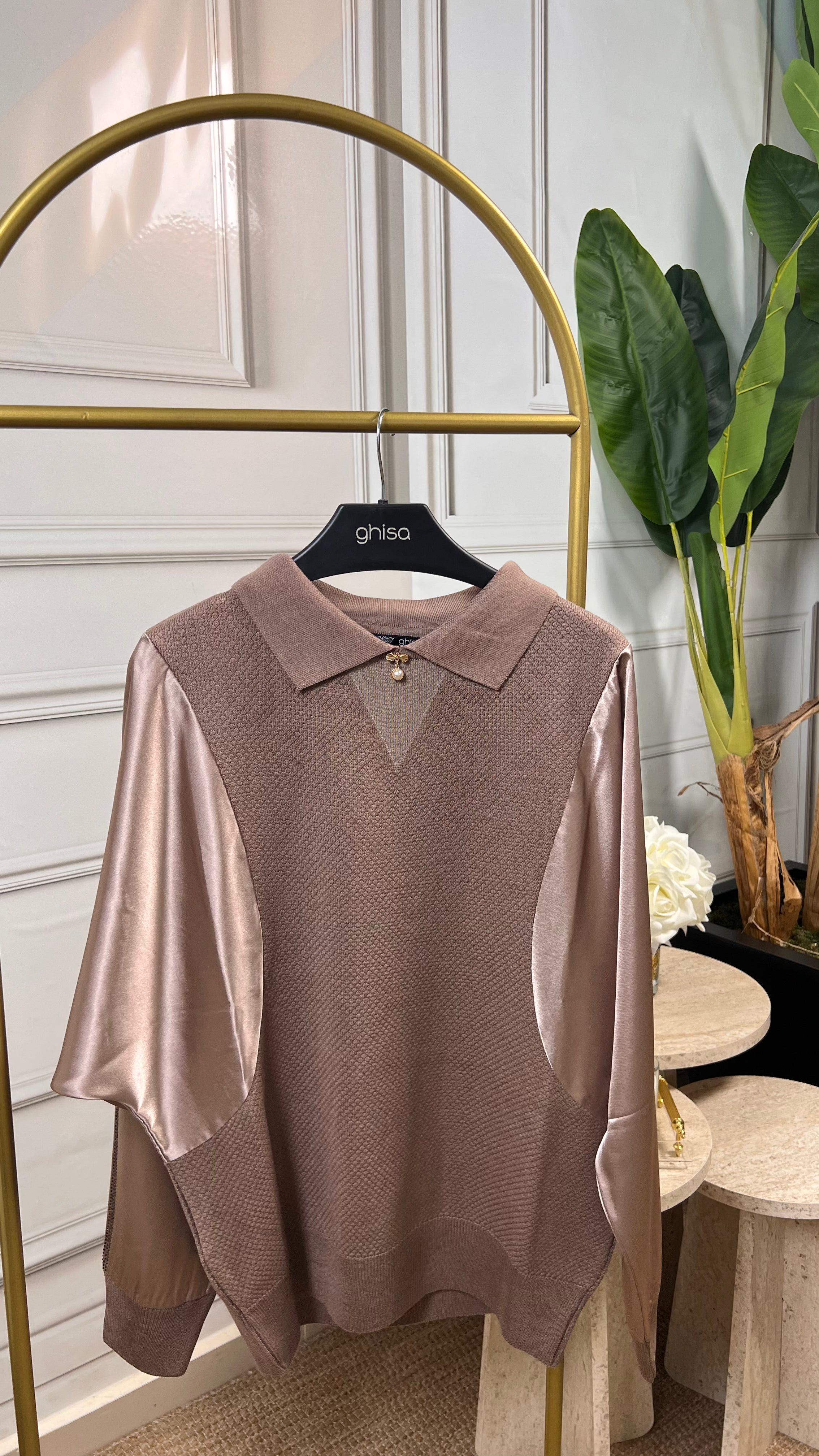 Ghisa Kolları Saten Taşlı Polo Yaka Tunik