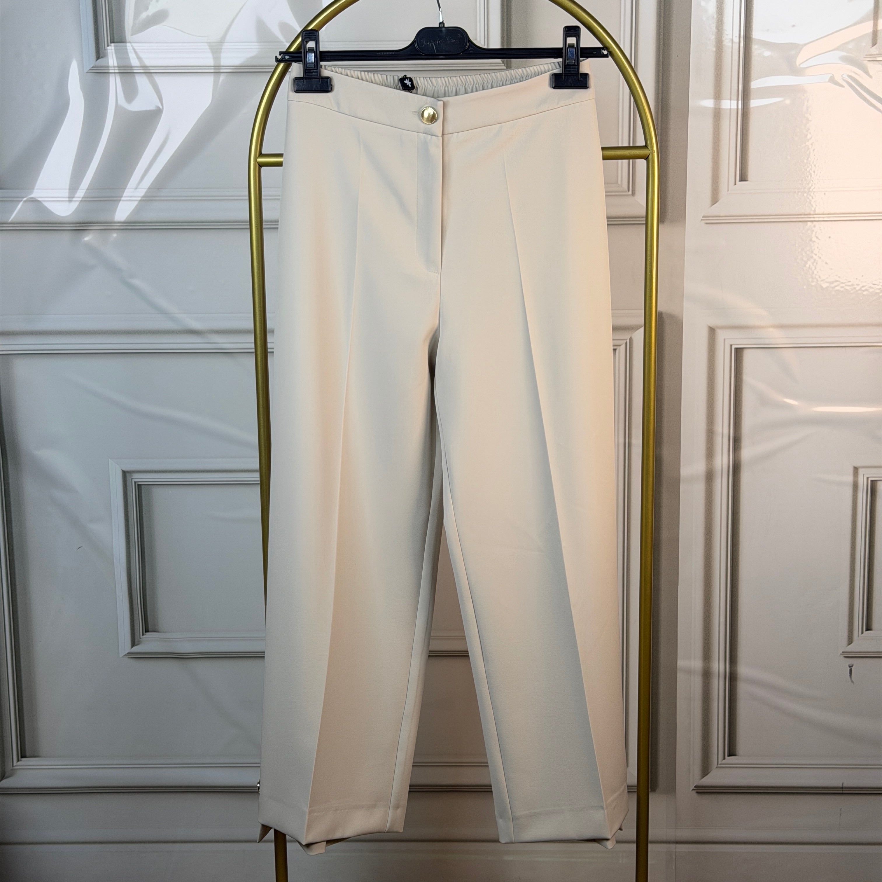 Paça Düğme Detaylı Pantolon