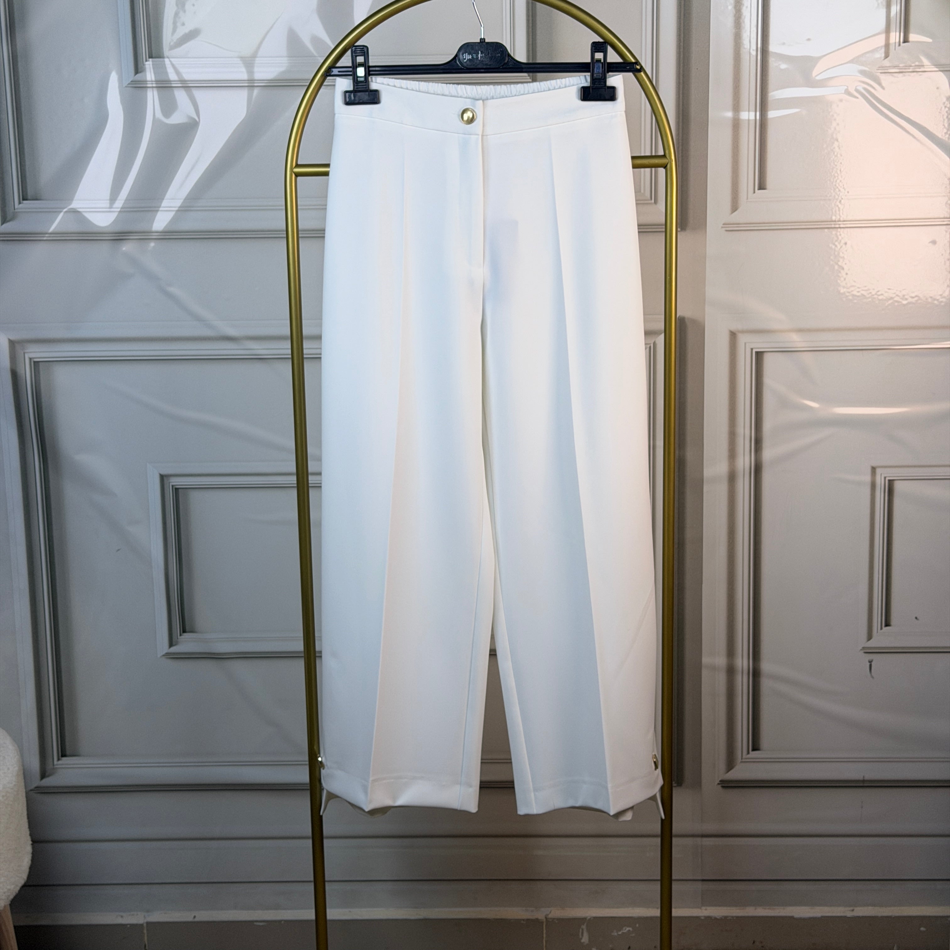 Paça Düğme Detaylı Pantolon