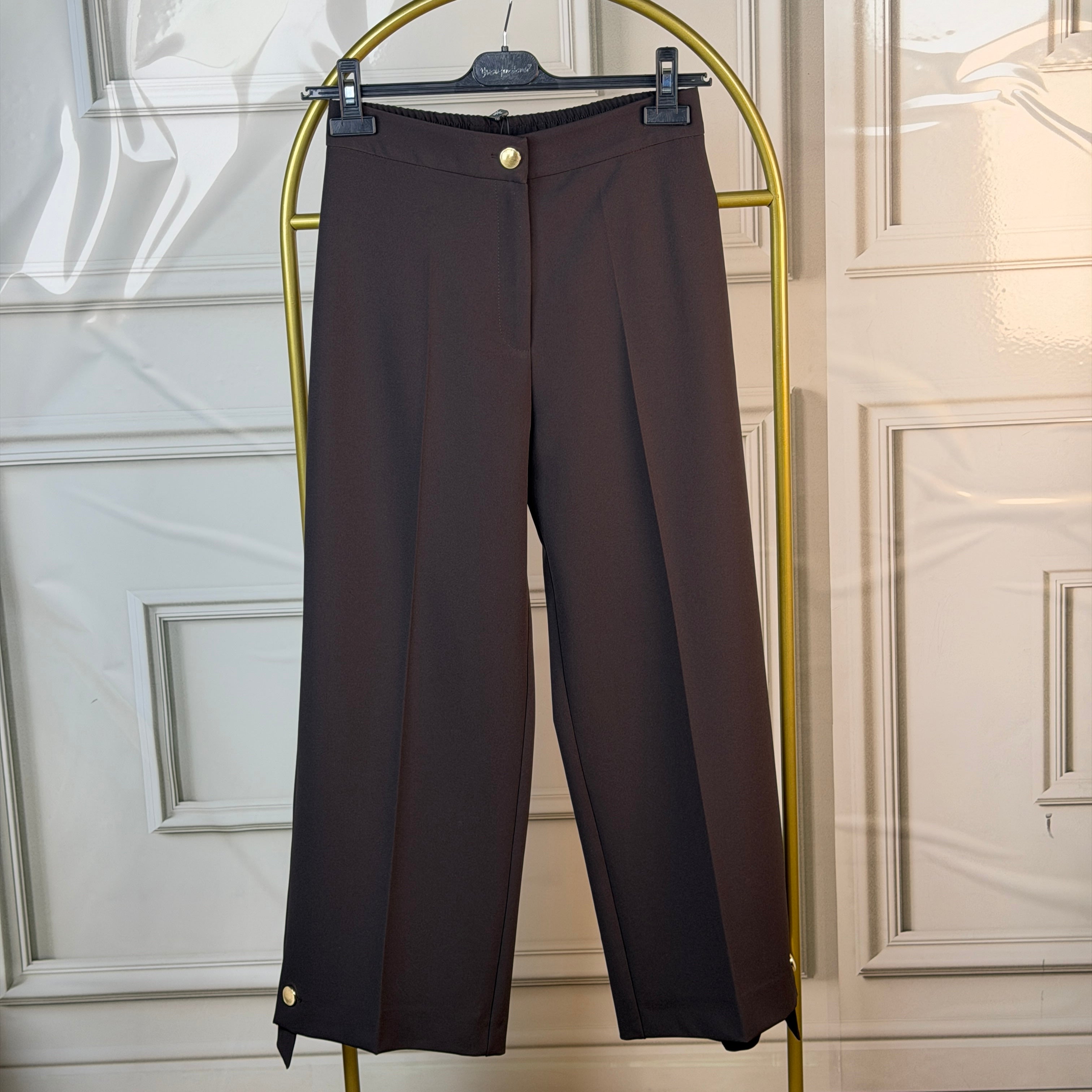 Paça Düğme Detaylı Pantolon